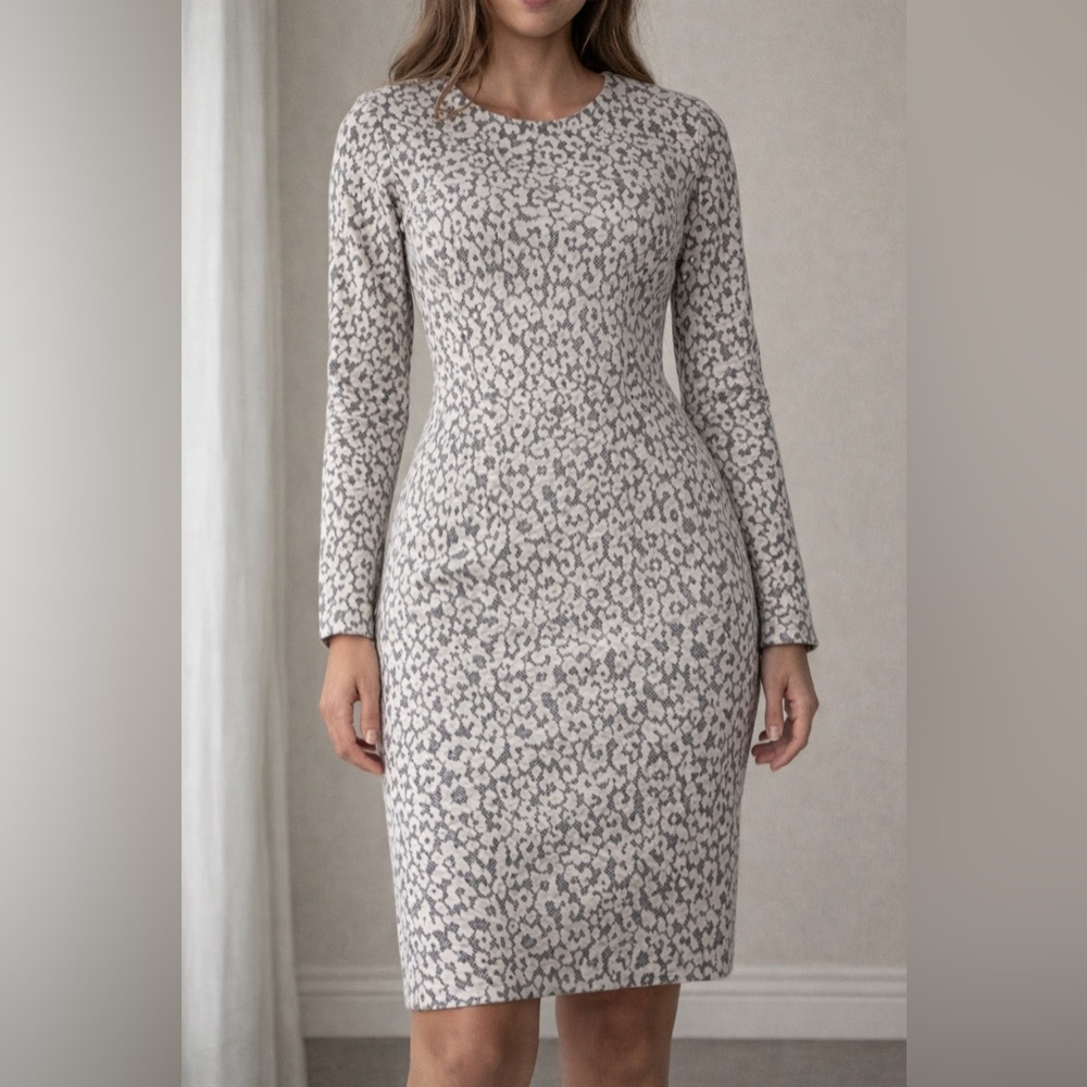 3/$25 Dynamite Patterned Bodycon Dress – Size XS – Grey & Cream